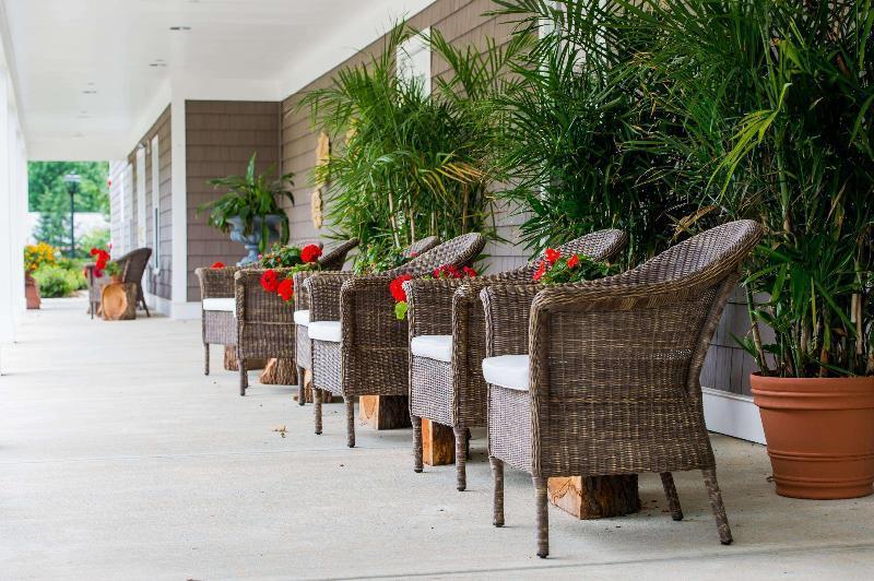 Bedford Village Inn Екстериор снимка