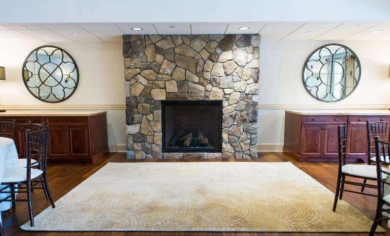Bedford Village Inn Екстериор снимка