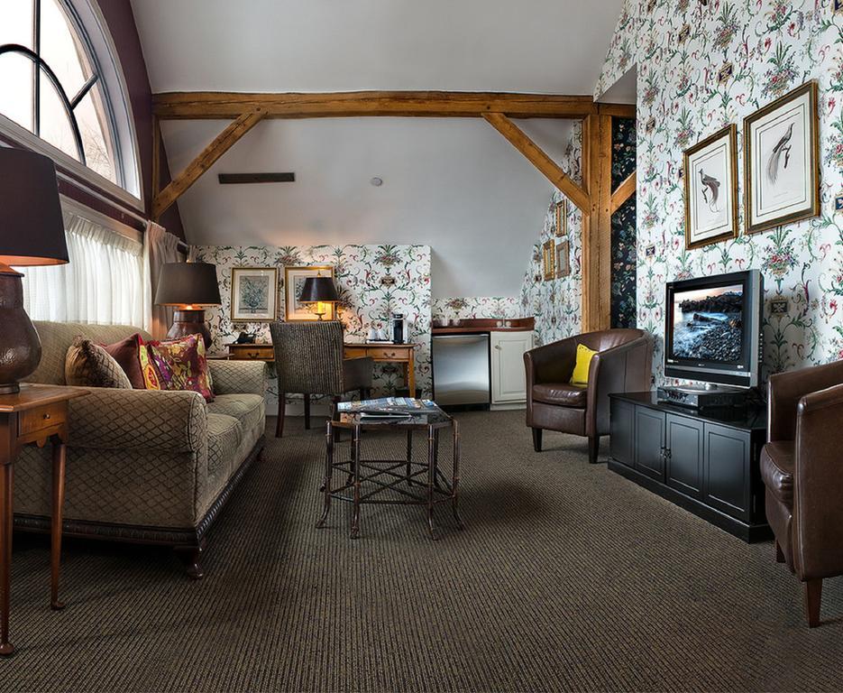 Bedford Village Inn Екстериор снимка